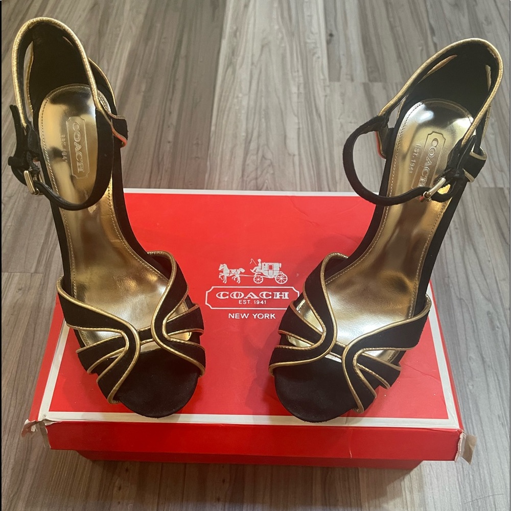 COACH DAYLAN BLACK HEELS SIZE 6